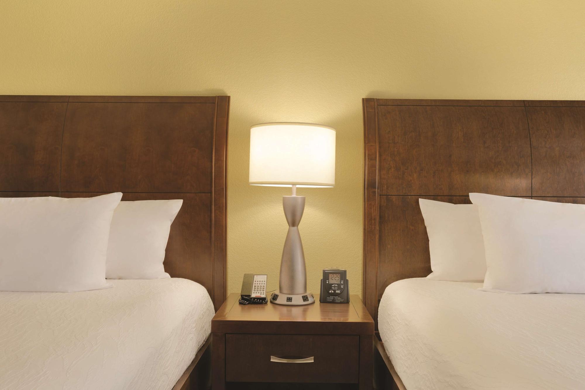 Hotel Hilton Garden Anaheim/garden Grove 3*